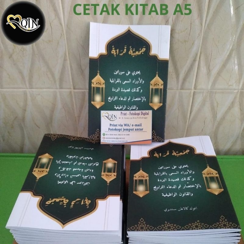 

Jasa Jilid Buku Staples Tengah Plus Cover Art Paper Glossy 260 Gsm. Jilid Buku Booklet + Cover.