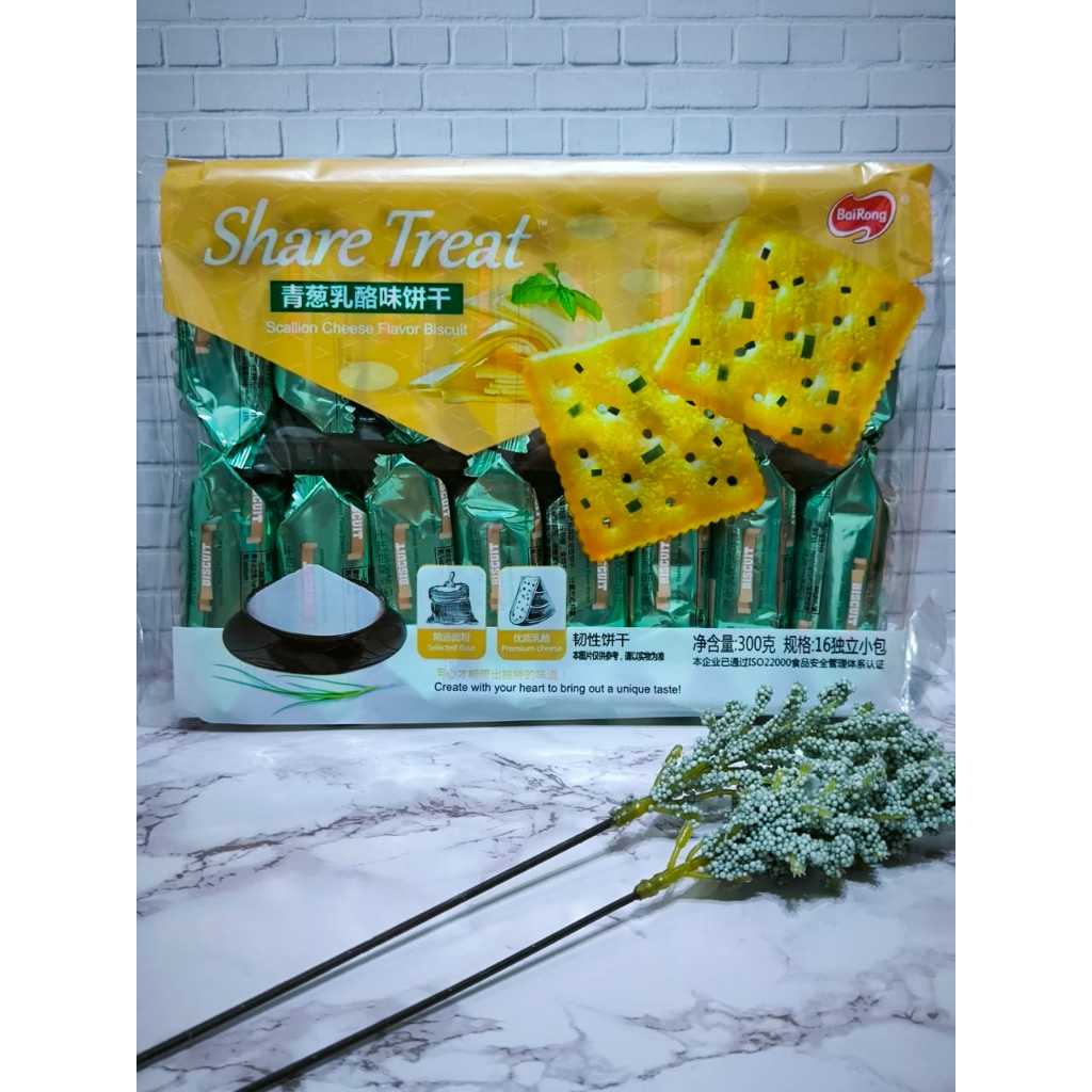 

Bairong Share Treat Biscuit 300gr / cemilan impor