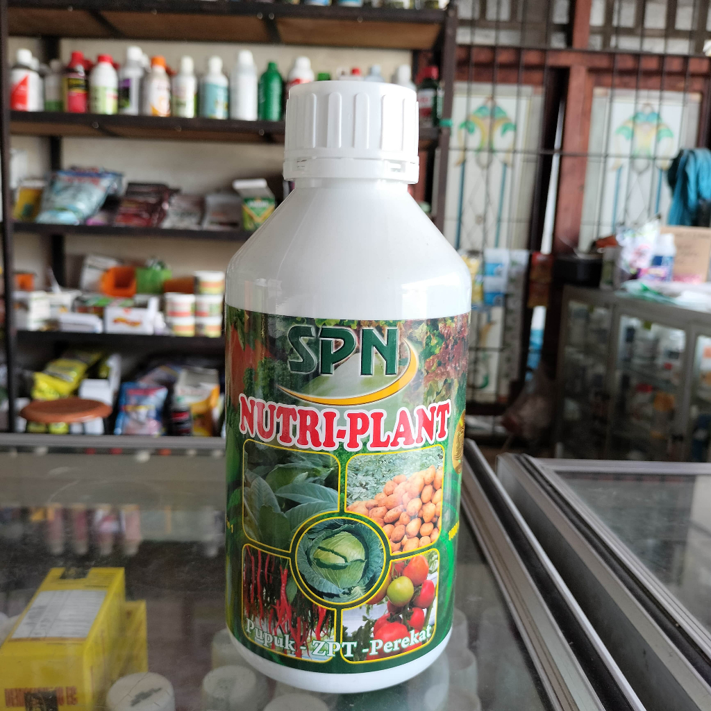 Pupuk NPK Cair Nutriplant untuk Penghijauan pada Daun dan Zat Pengatur Tumbuh Kemasan 1 Liter