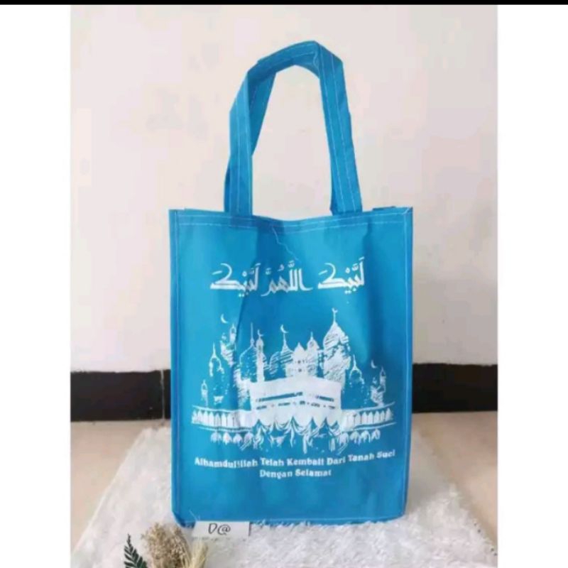 

1 pcs tas spunbond warna biru polos/tas sovenir/ tas oleh-oleh umroh ukuran 30×40× 15