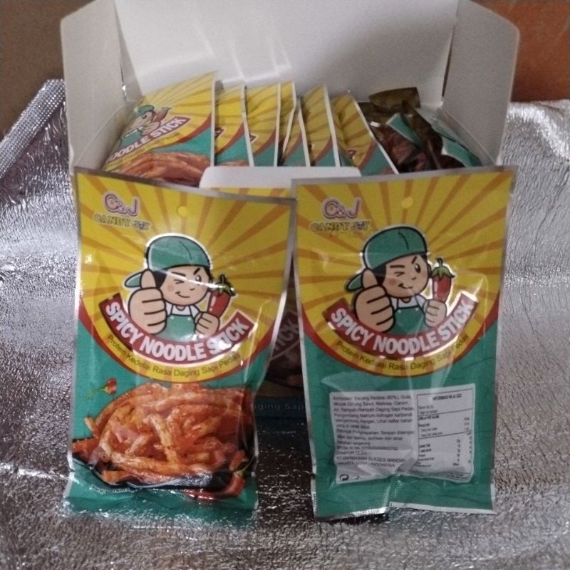 

Latiao Viral Spicy Noodle Stick rasa daging sapi pedas 1 pax isi 30pcs