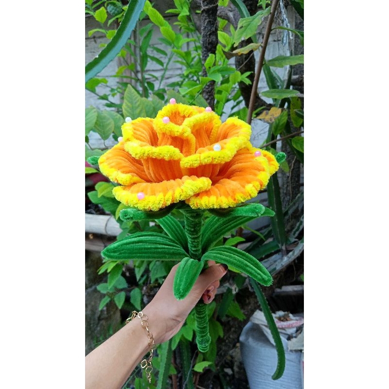 bunga mawar jumbo kawat bulu