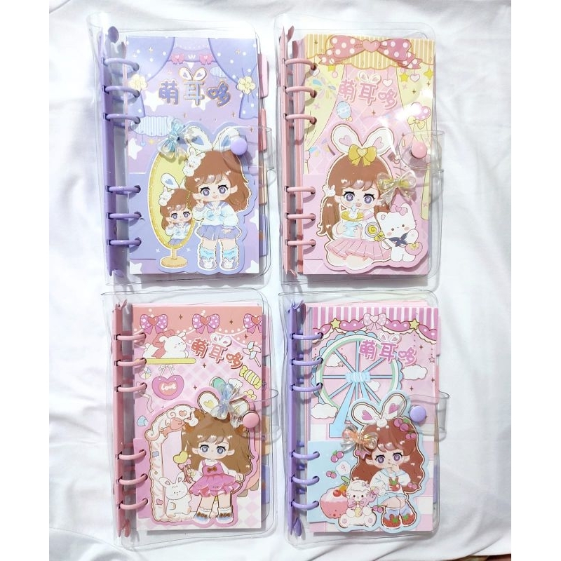 

Buku Binder A5 Buku Diary Anak Perempuan Cover Mika Kancing Ring Besi Motif Anime Girl 3D Note book Pembatas Buku Glossy Full Color Buku Catatan Kado Anak sekolah Teman SD SMP SMA Hadiah Ultah Souvenir Goodie Bag