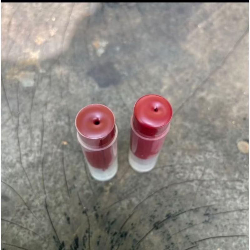 Lipstik Organik dari kebun Kuuk tersedia 2 varian warna geulis dan teteh
