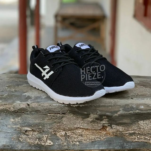 HRCN Shoes - Black Roshe | Sepatu Sneakers