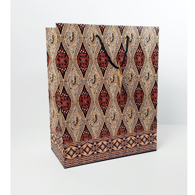 

Paperbag Premium Batik Rakitan Sido Drajat UK 26,5 x 13,5 x 33cm