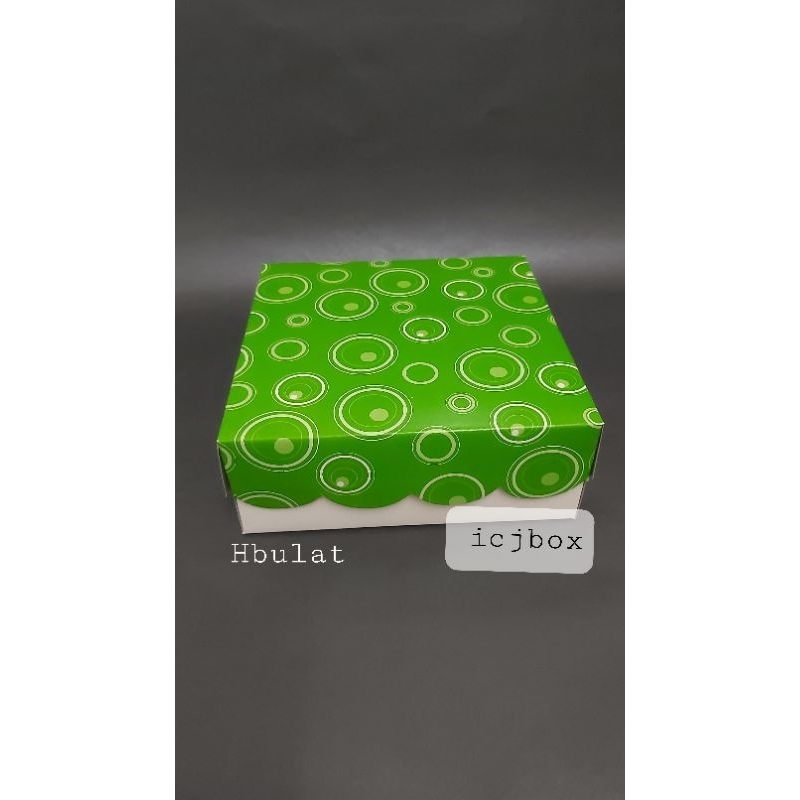 

Dus nasi /kotak kue ,dus warna terang ukuran 20x20x8 cm
