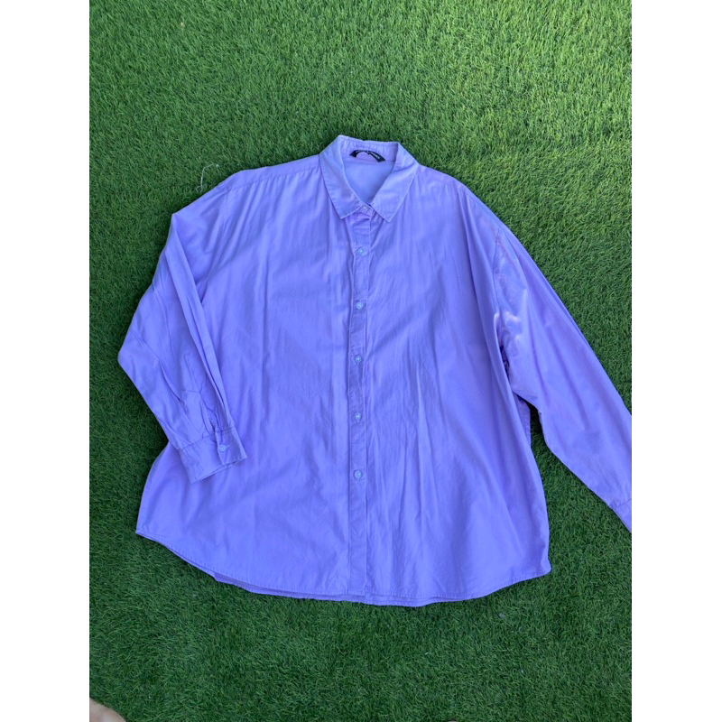 Preloved Kemeja Oversize Trick & Tricky | kemeja oversize trick & Tricky | kemeja second wanita