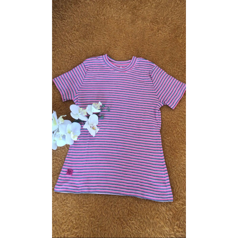 Baju atasan wanita Osella / Kaos Osella