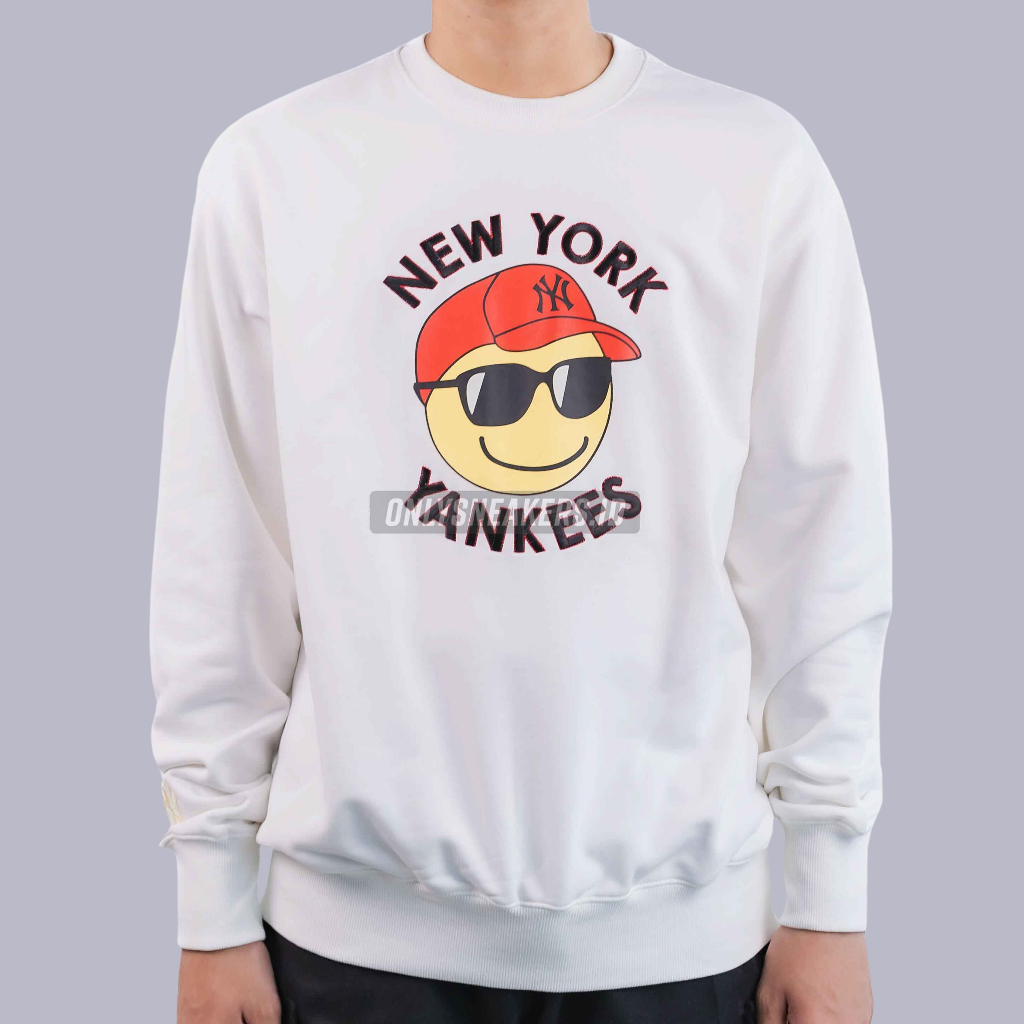 MLB SMILE NEW YORK YANKEES WHITE SWEATSHIRT