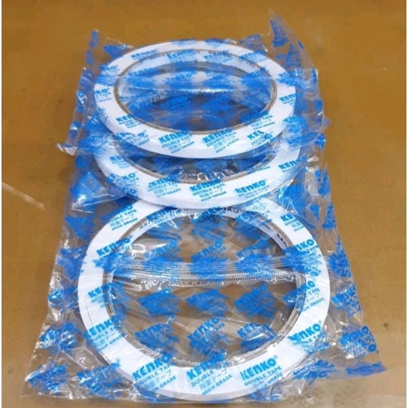 

Double Sided Tape Perekat 2 sisi Kenko 6mm x 15 yard (1/4 inci) Blue Code