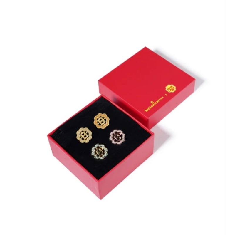 daisy petite brooch buttonscarves chupa chups