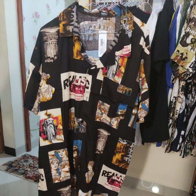 kemeja bali cowok/kemeja pantai cowok/kemeja motif cowok/kemeja pria/kemeja motif pendek/kemeja moti