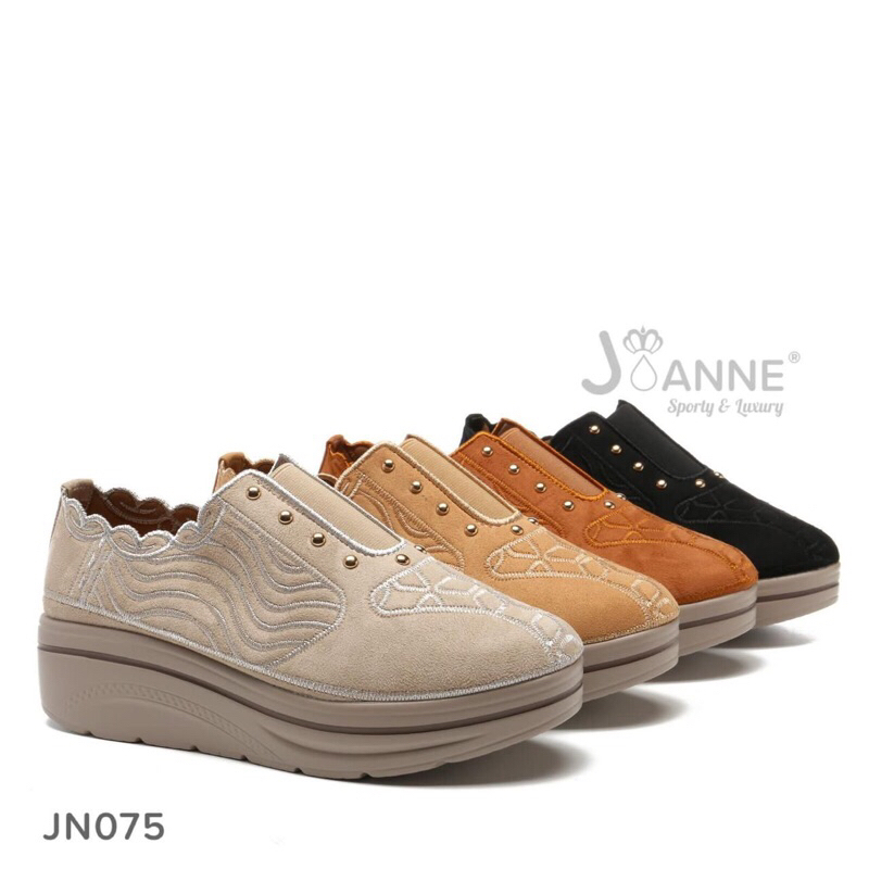 SEPATU WEDGES WANITA JOANNE JN075