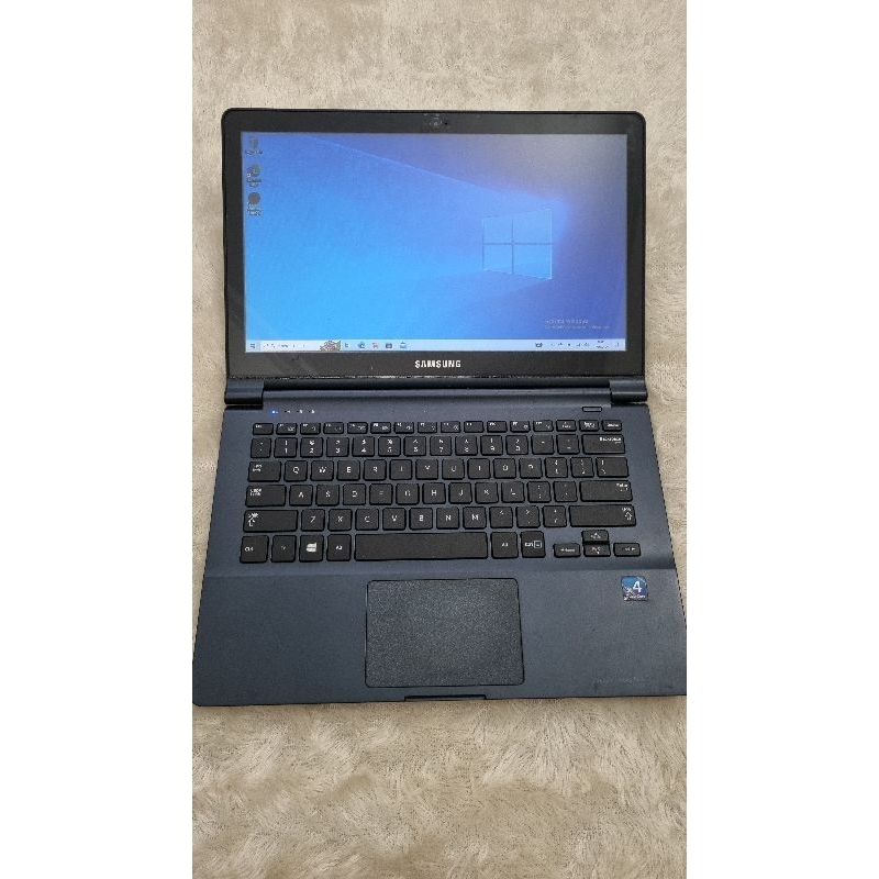 Laptop Touchscreen Samsung ativ book 9 lite second/bekas