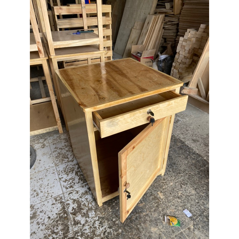 MEJA kulkas mini tertutup pakai pintu + laci ukuran 60x60x80