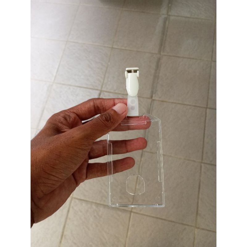 

Tempat id card name tag acrylic akrilik plus jepitan kerang putih terlaris