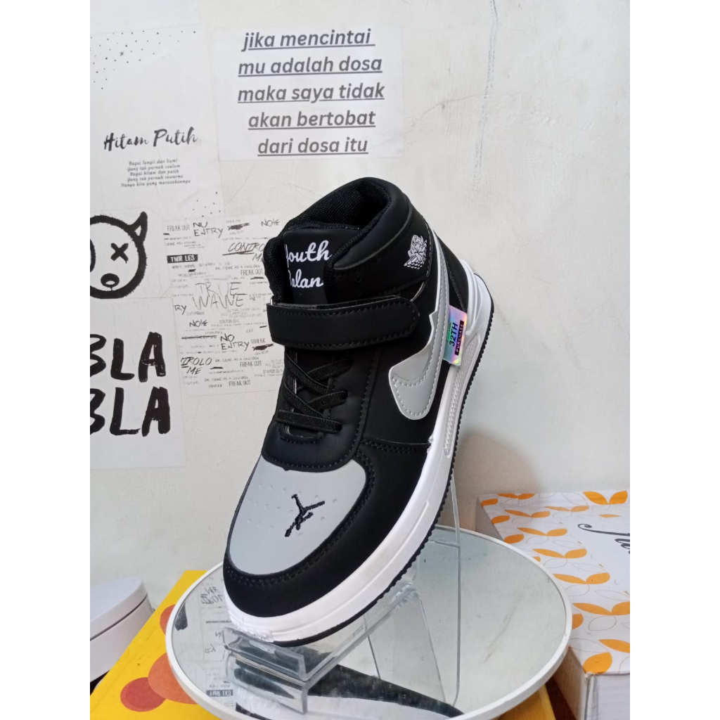 Grosir Sepatu Sneaker Import Anak Unisex Size 26-37 Sepatu Untuk Anak Sepatu Sneackers Anak Termurah