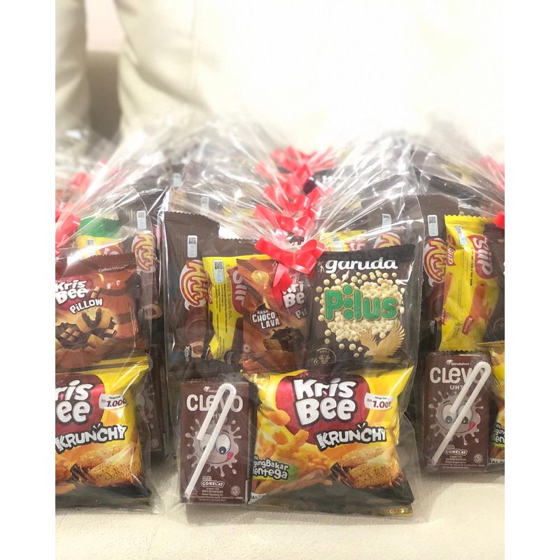 

Paket snack ultah anak - Manado Size S