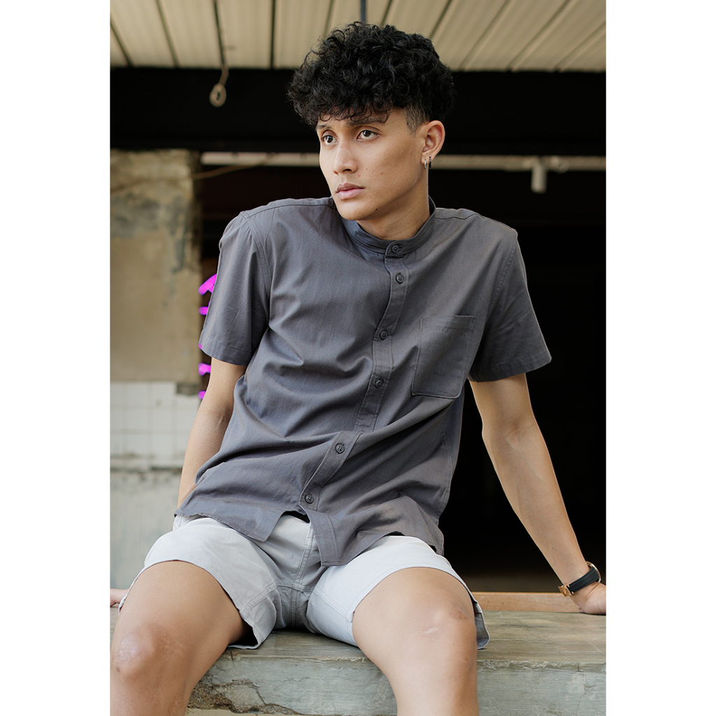 Kemeja Collarless Koko Pendek OXCON Charcoal