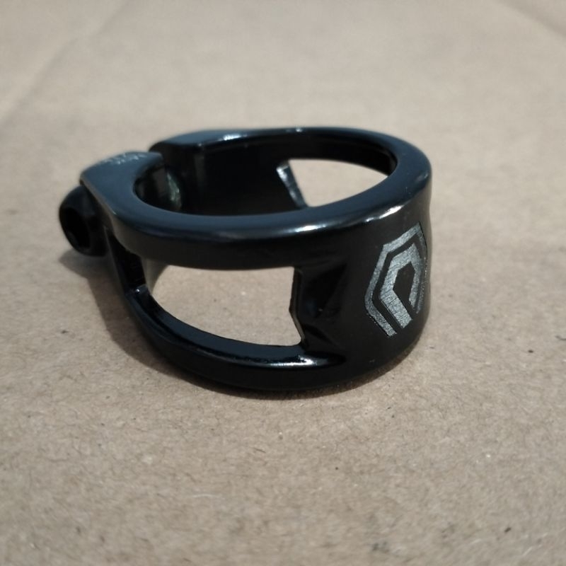Seatclamp polygon 31,8mm seat clamp sepeda Polygon Stratos S2-S5