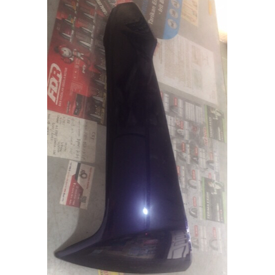 SAYAP LUAR / SEBENG LUAR [KANAN] KARISMA  [64430-KPH-880FMI] UNGU