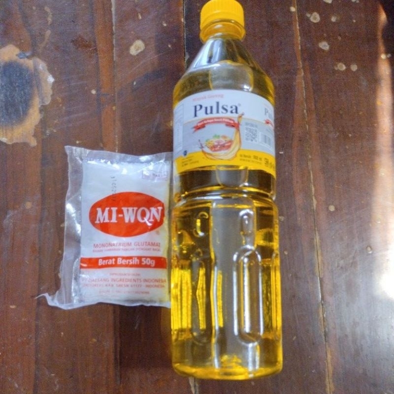 

minyak goreng 900ml combo miwon