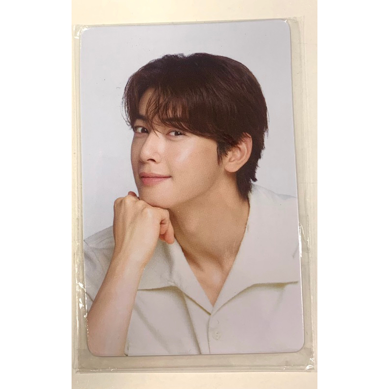 CHA EUNWOO PHOTOCARD SUBWAY