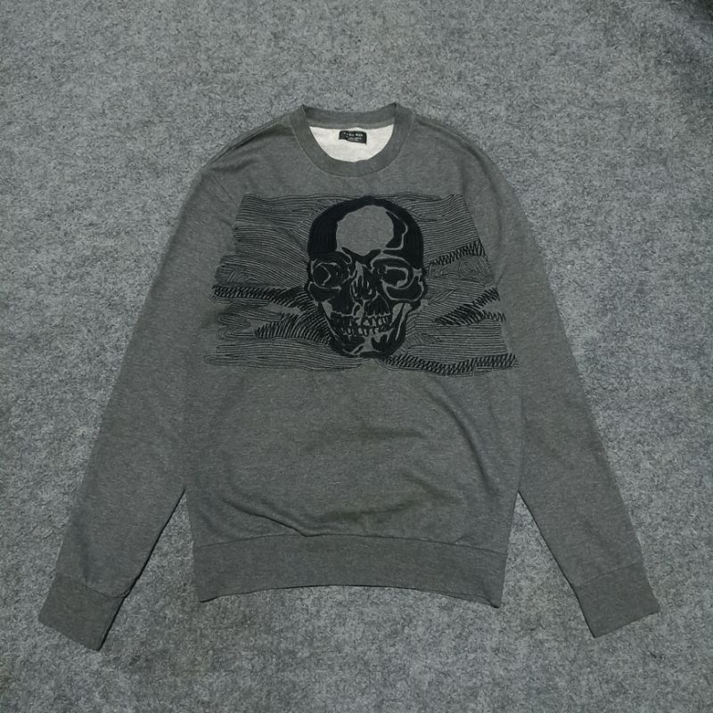 zara man skull crewneck