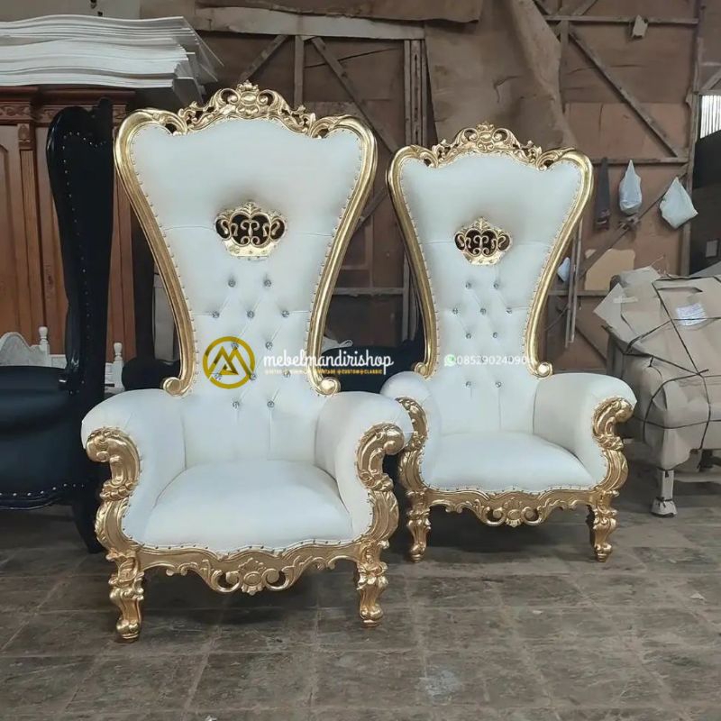 Kursi Pelaminan Syahrini Murah Gold