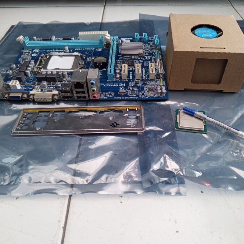 Paketan Motherboard  Gigabyte Ga h61 1155  Processor Intel Core i5-3470 3,2 GHz 1155 Ivy BridgeFan P