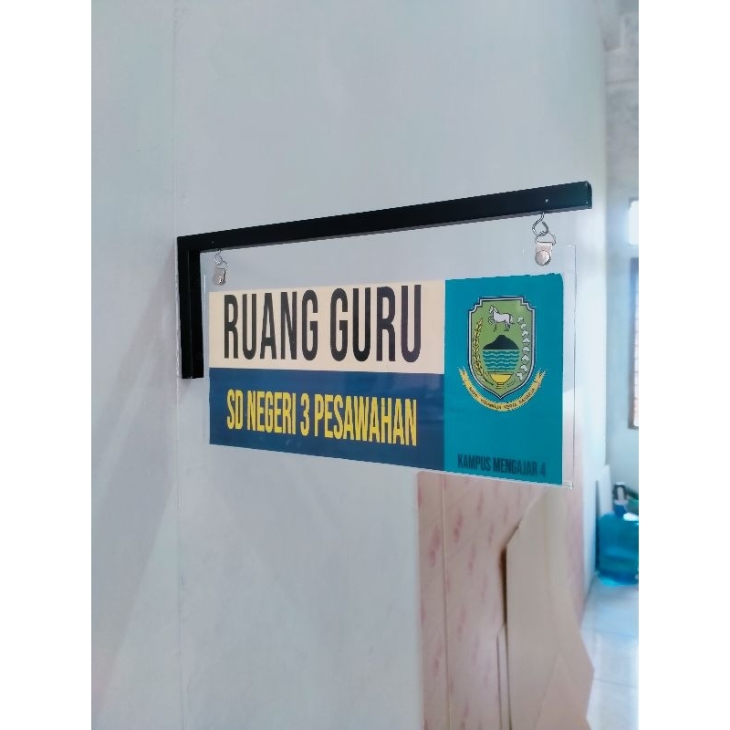 

Papan Ruangan Gantung Isi Bisa Gonta - Ganti