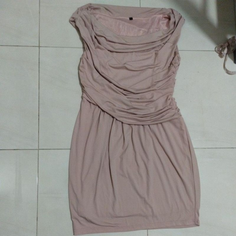 Preloved Wedding Prom Bridesmaid Peach Dress Boat Neck