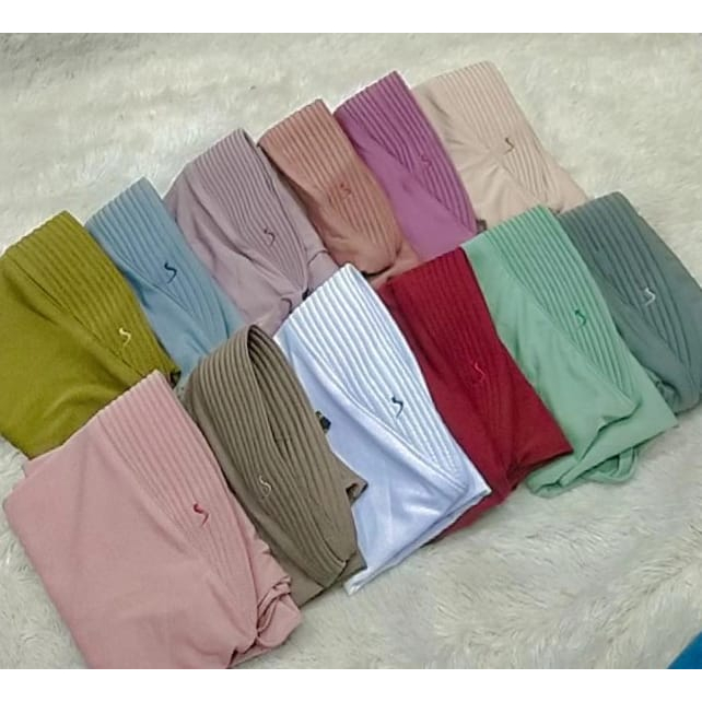 Jilbab Instan Model ABG / Bergo Jersey Model Kennan