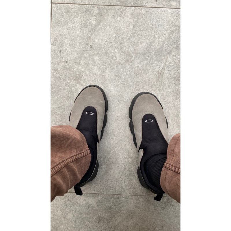 Oakley Flesh Vintage Rare Classic Size 42.5