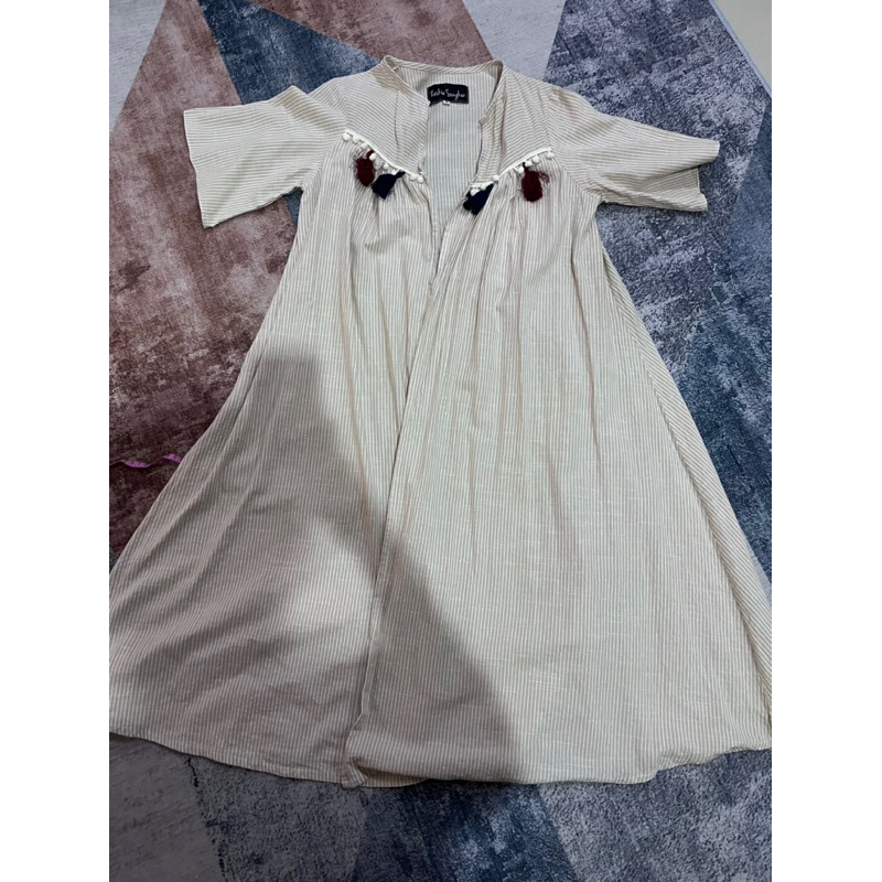 PRELOVED outer by Zaskia Sungkar