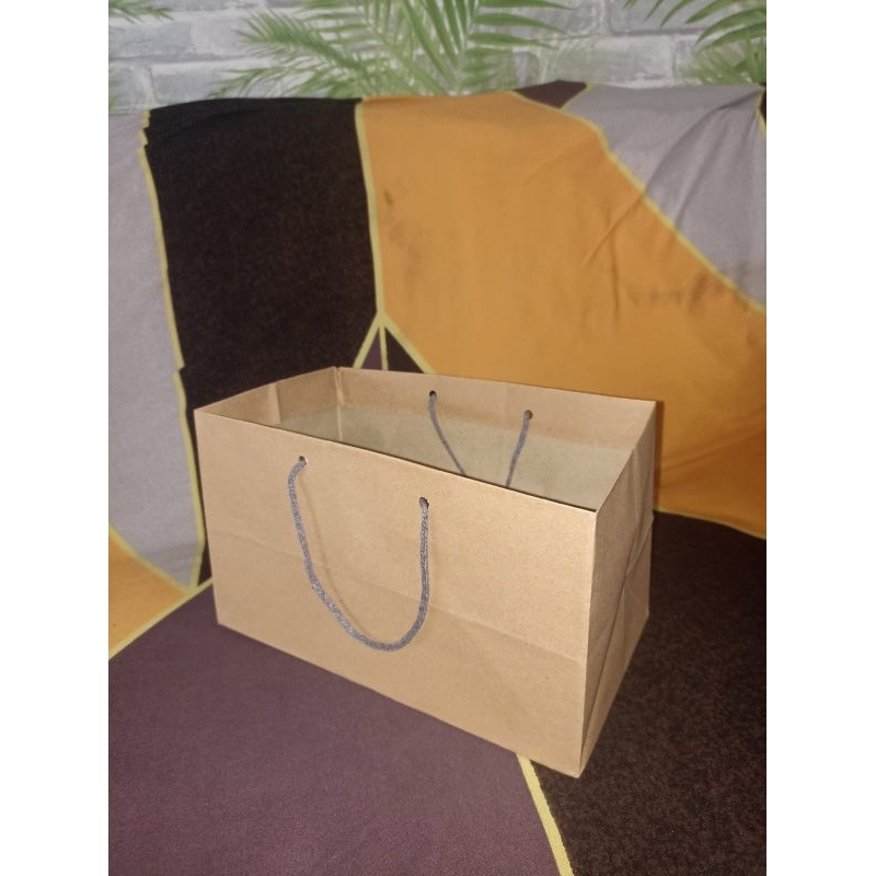 

Paperbag Brownies Ukuran S Tali Grey|GoddieaBag Brownies S Ukuran 25x15x15cm