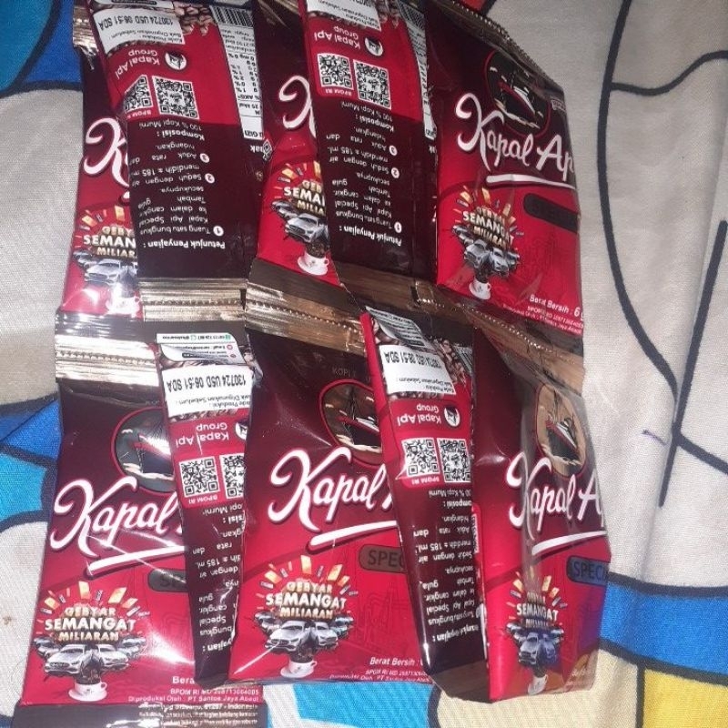 

kopi kapal api spesial kemasan mini 6 gr ( 1 renceng )