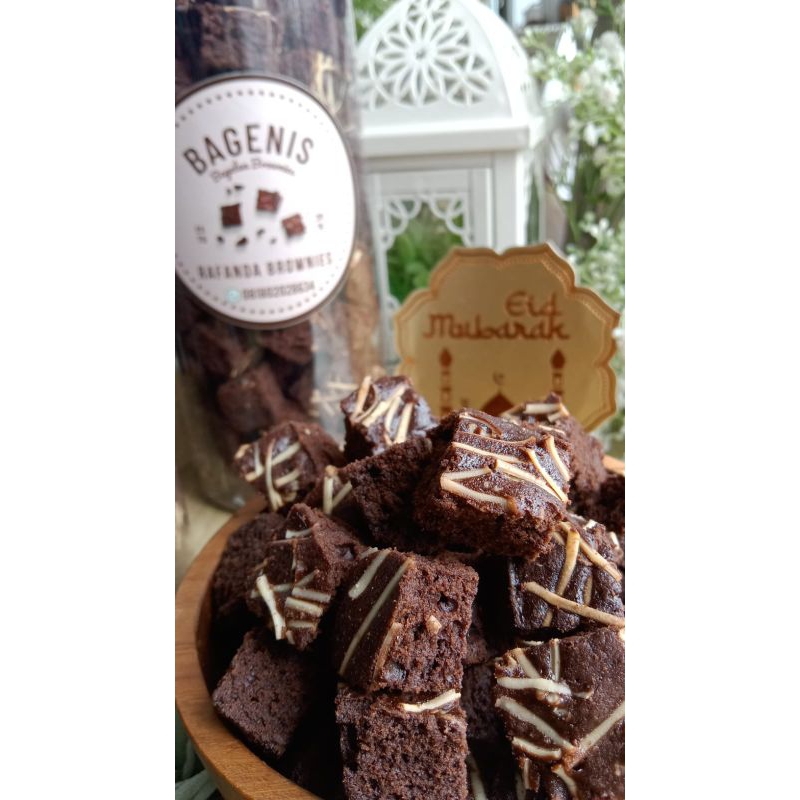 

BAGENIS Brownies Kering Uk. 575 gram. Toples Besar