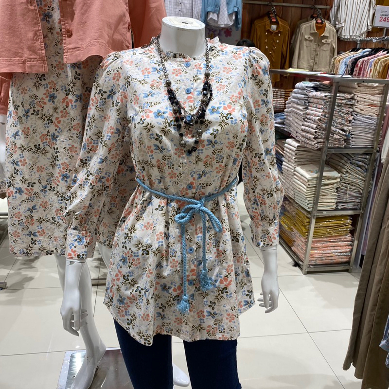 Exit Signature Lala Blouse