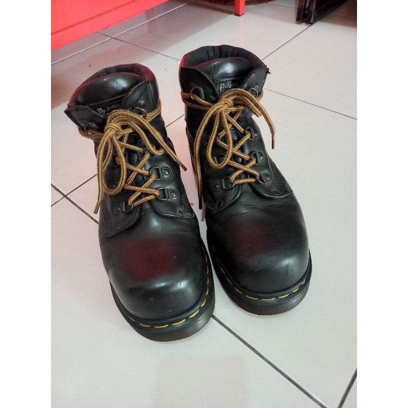 Dr martens industrial steel toe size 7