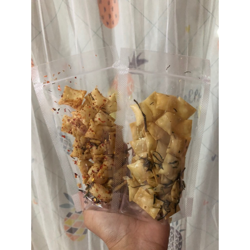 

Cemilan pangsit Pedas & original