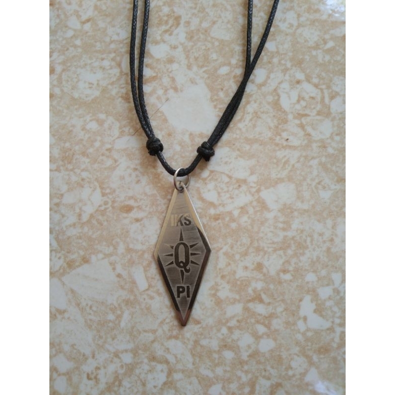 kalung IKSPI KERA SAKTI bersinar