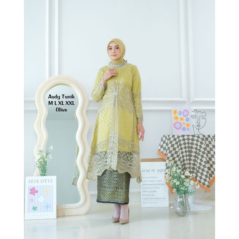 SET AUDY TUNIK PAYET/SETELAN AUDY TUNIK/BAJU WISUDA/TUNIK PAYET/BAJU PESTA(SATU SET DENGAN  ROK)