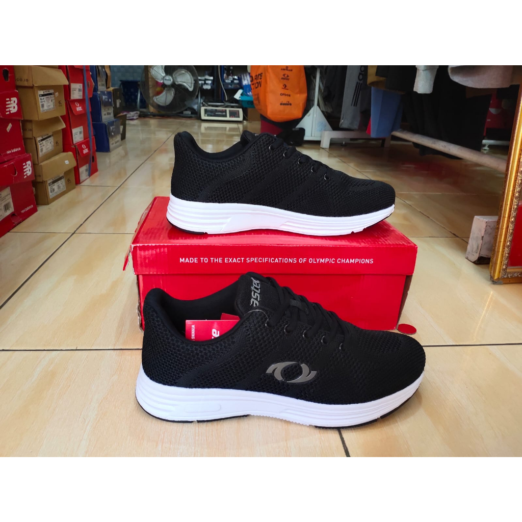 ASTEC Sepatu pria dan wanita Sepatu Running Sneakers Cowok / Cewek Sepatu Olahraga Sepatu Sekolah Hi