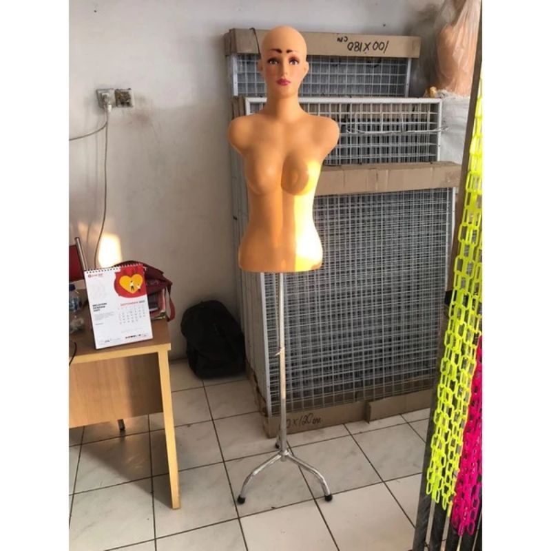 Patung Manekin Plastik Torso Cewek Setengah Badan+Sok Untuk Kaki Patung Penyangga Display Patung Wan