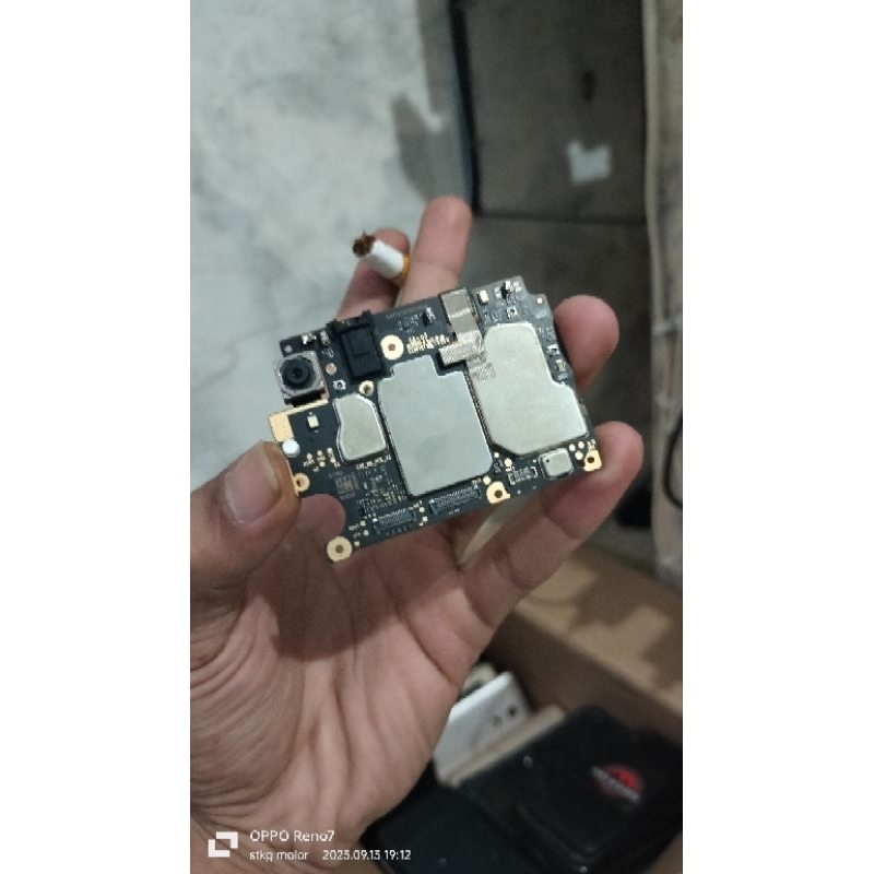 MESIN XIAOMI REDMI 7A HIDUP minus terkunci