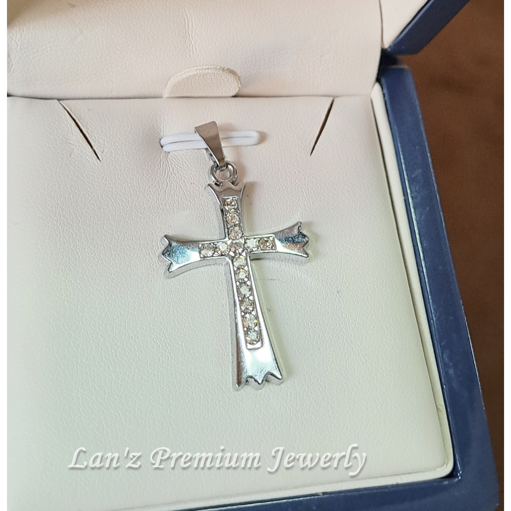 Liontin Salib Perak Kristal Tengah Besar Titanium Silver