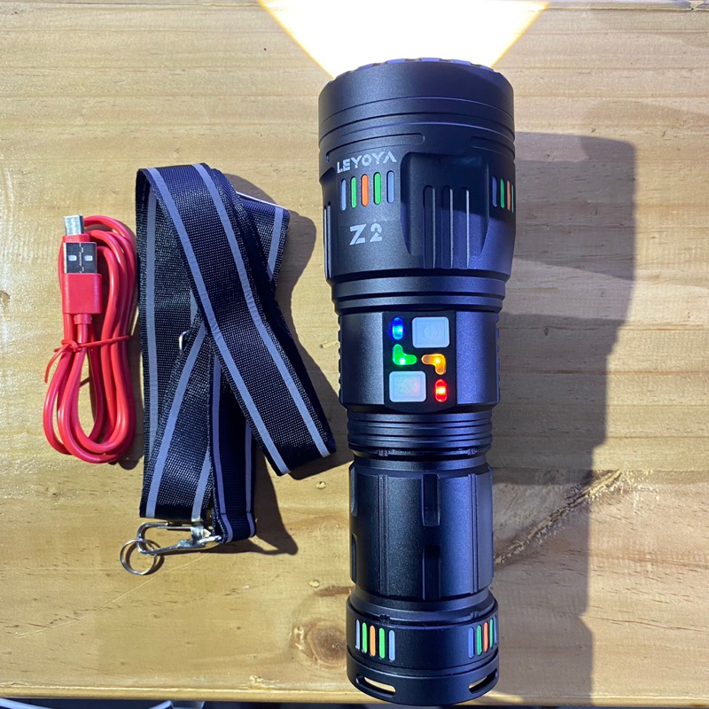 Leyoya Z2 senter zoom super terang