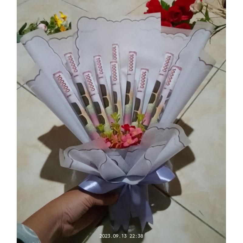 Buket uang kosong BENTUK ROLL, Buket wisuda, Buket Hadiah ulang tahun